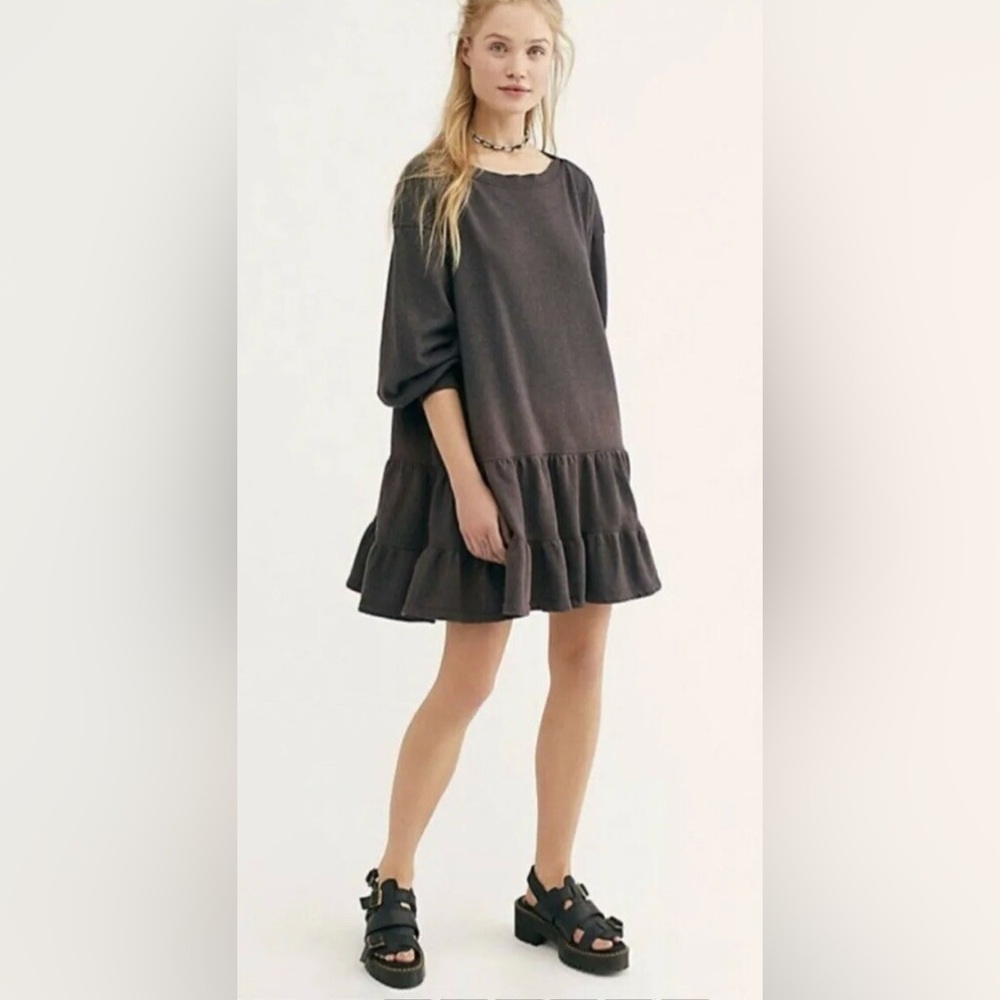 Free People • Sunny Side Ruffle Hem Sweatshirt Dress • L